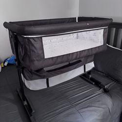 Baby bassinet (Basically NEW)