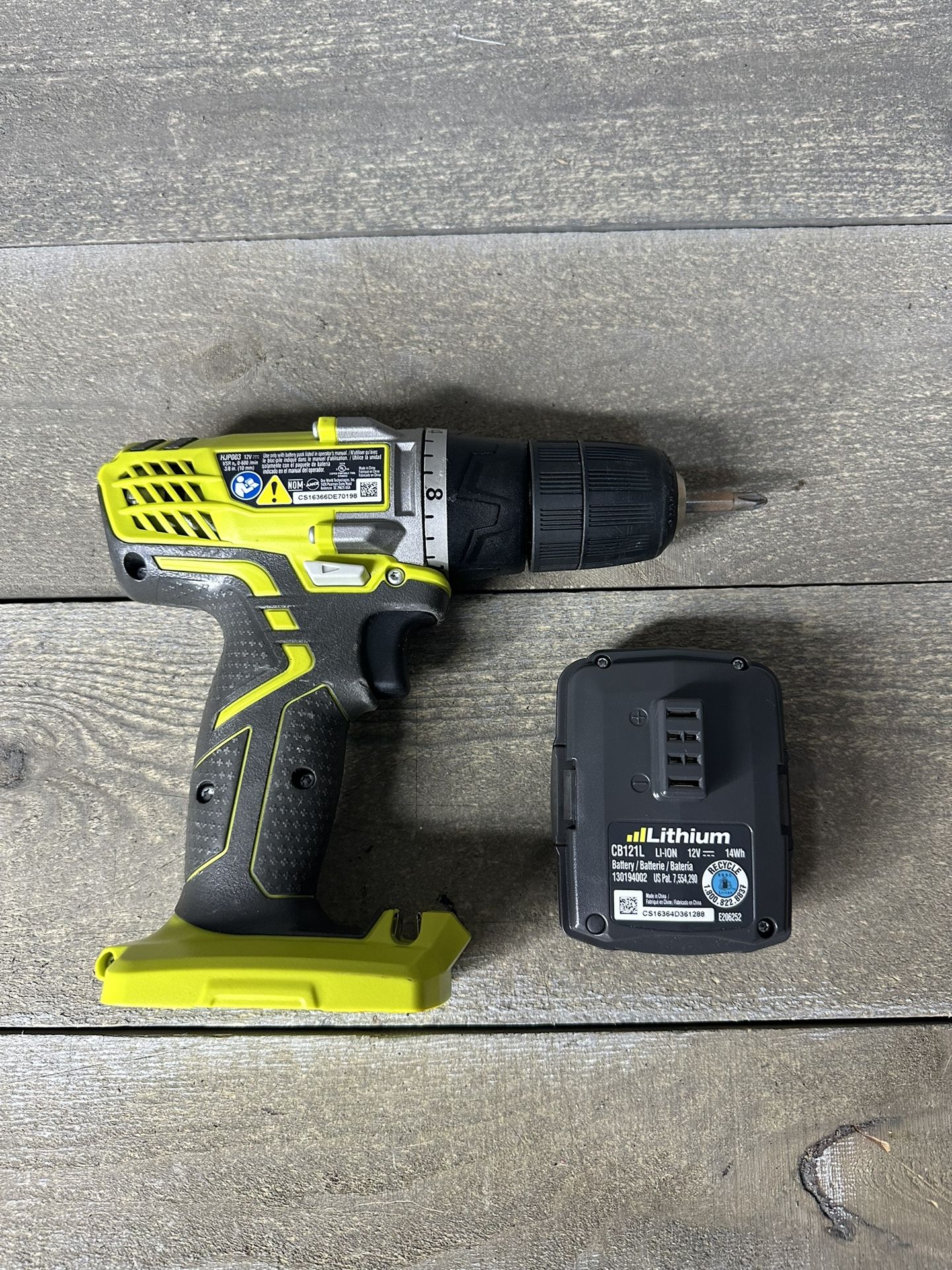 Ryobi 12V Cordless Drill With CB121L Battery No charger HJP003