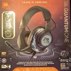 JBL Quantum One - USB wired over-ear professional gaming headset with head-tracking enhanced JBL QuantumSPHERE 360, Active noise cancelling and Hi-Res