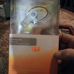 Samsung Wep301 Universal Bluetooth Headset 