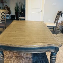 Dinning Table 