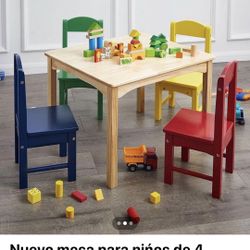new in box  Kids Table and 4 Chair Set