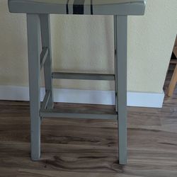3  bar/counter height bar stools