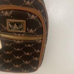 WENDY KEEN BAG WITH BROWN & GOLD ACCENTS/ OS