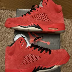 2017 Jordan 5 Retro Red Suede Size 10