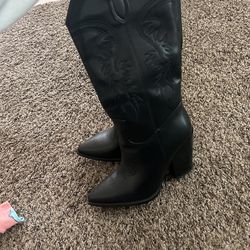 Boots Never Worn Size 7.5 In Womens