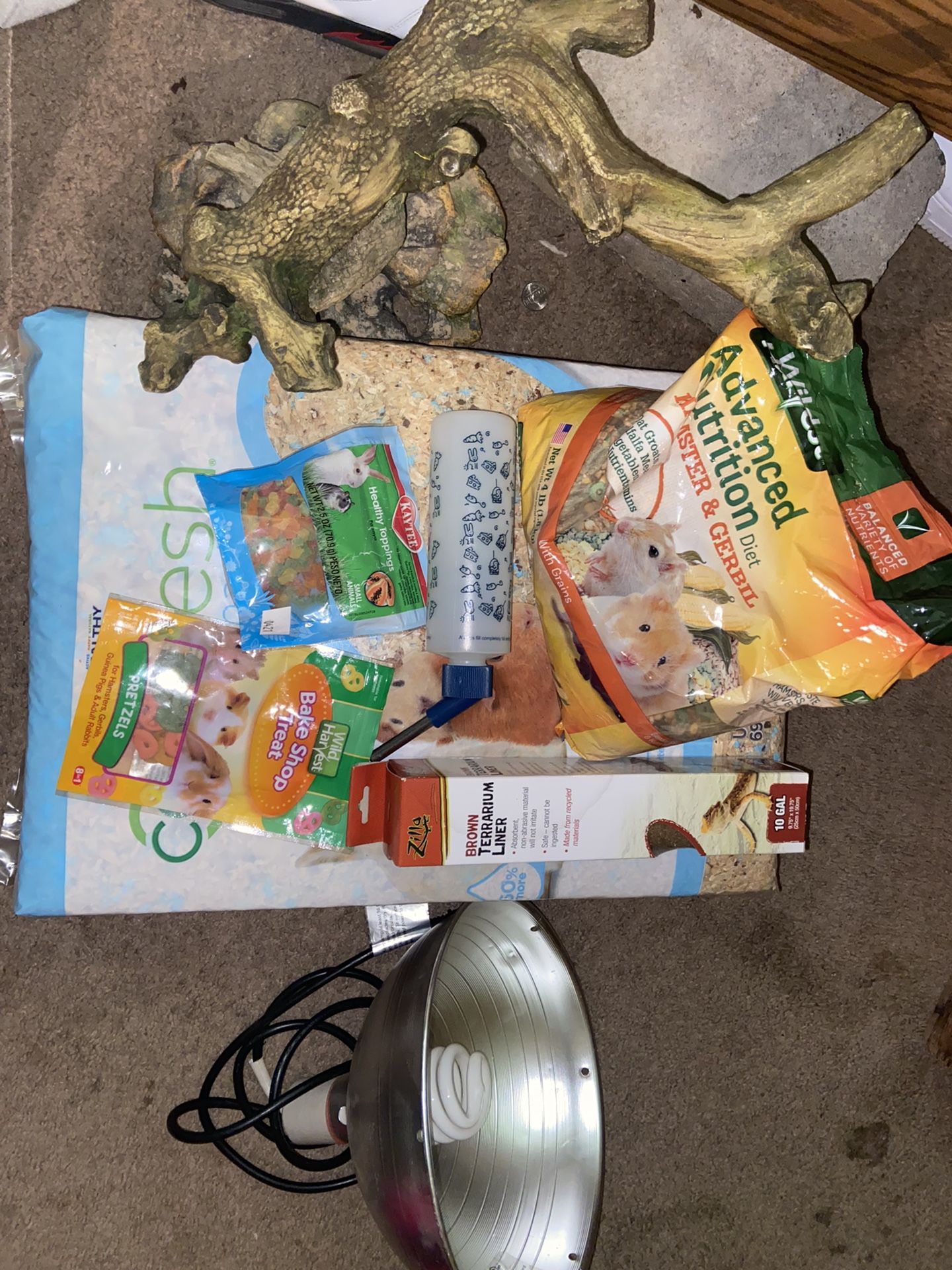 Hamster And Reptiles Supplies