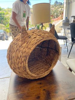 Wicker Cat Condo