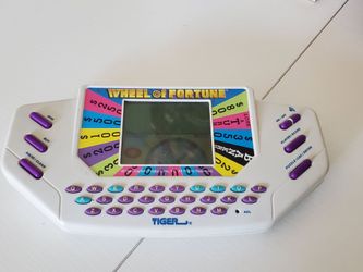 vintage 1995 Tiger Electronics Wheel of Fortune handheld electronic game