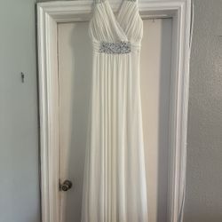 New Ladies Formal White  Sequined Dress Size 42  = Fits Like a Size 6 
