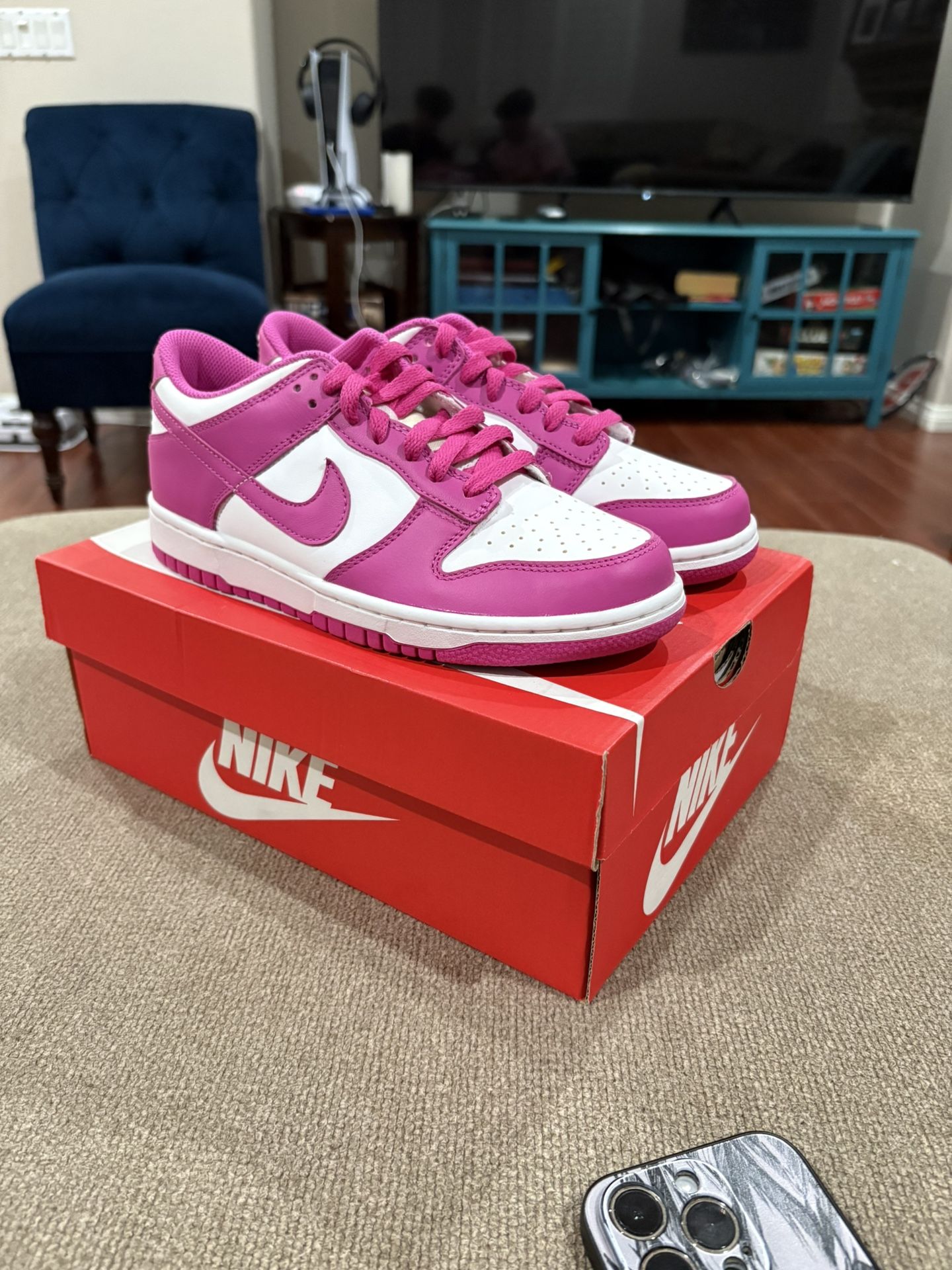 NIKE DUNK LOW FUSCHIA PINK , NEW