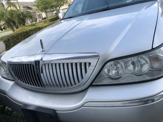 2011 Lincoln Town Car