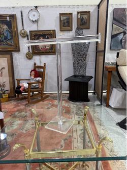 Lucite clear jewelry stand necklace holder bracelet holder