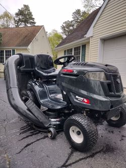 TROY BILT XP RIDING MOWER WITH BAGGER