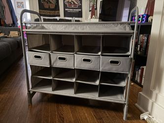 Shoe rack: Holds 20 + Pairs Of Shoes (depending On Size)