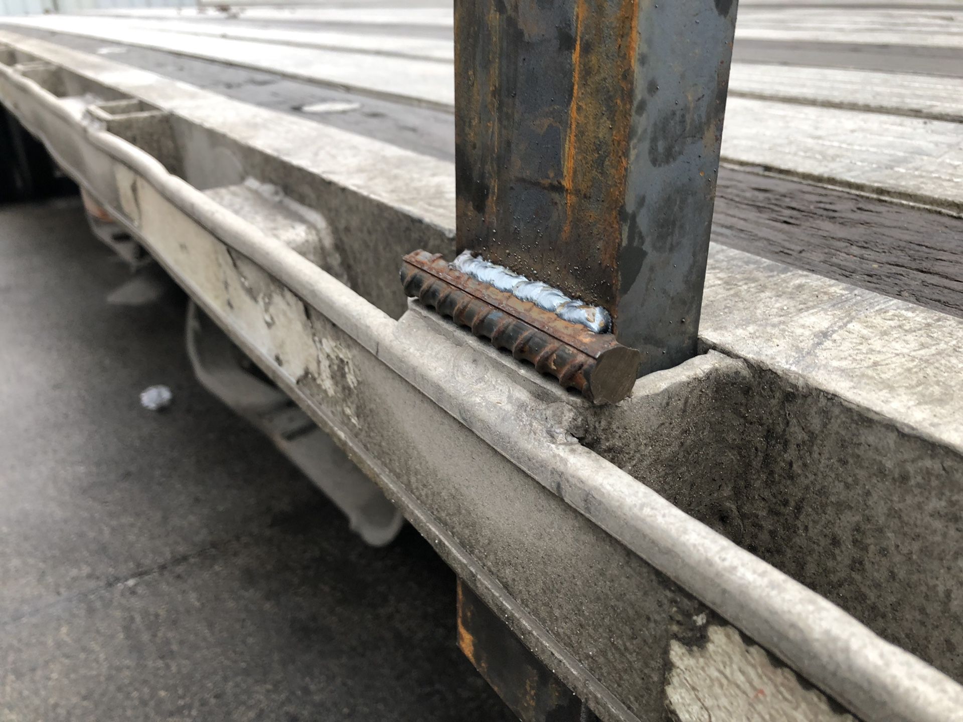 3 and 4foot Pipe Stakes with 5/8” safetypin hole! For Flatbed, Hot