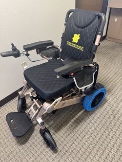 Auto Reclining Electric Wheelchair