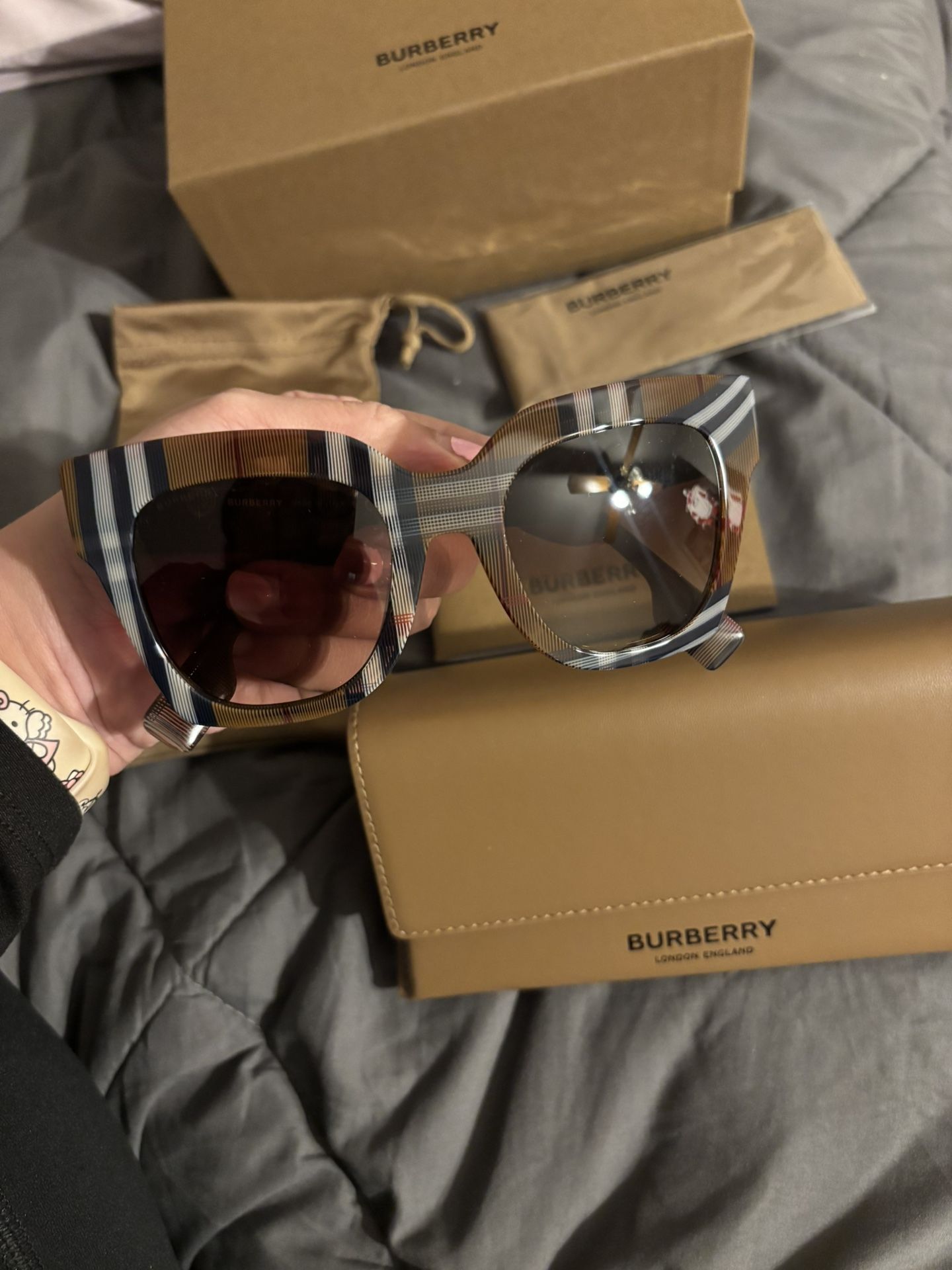 Authentic Burberry Sunglasses - joarbit.com