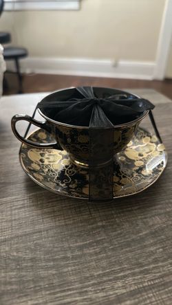 Cup and plate set
