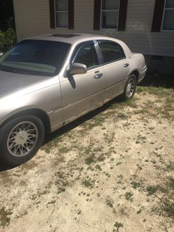 2002 Lincoln continental