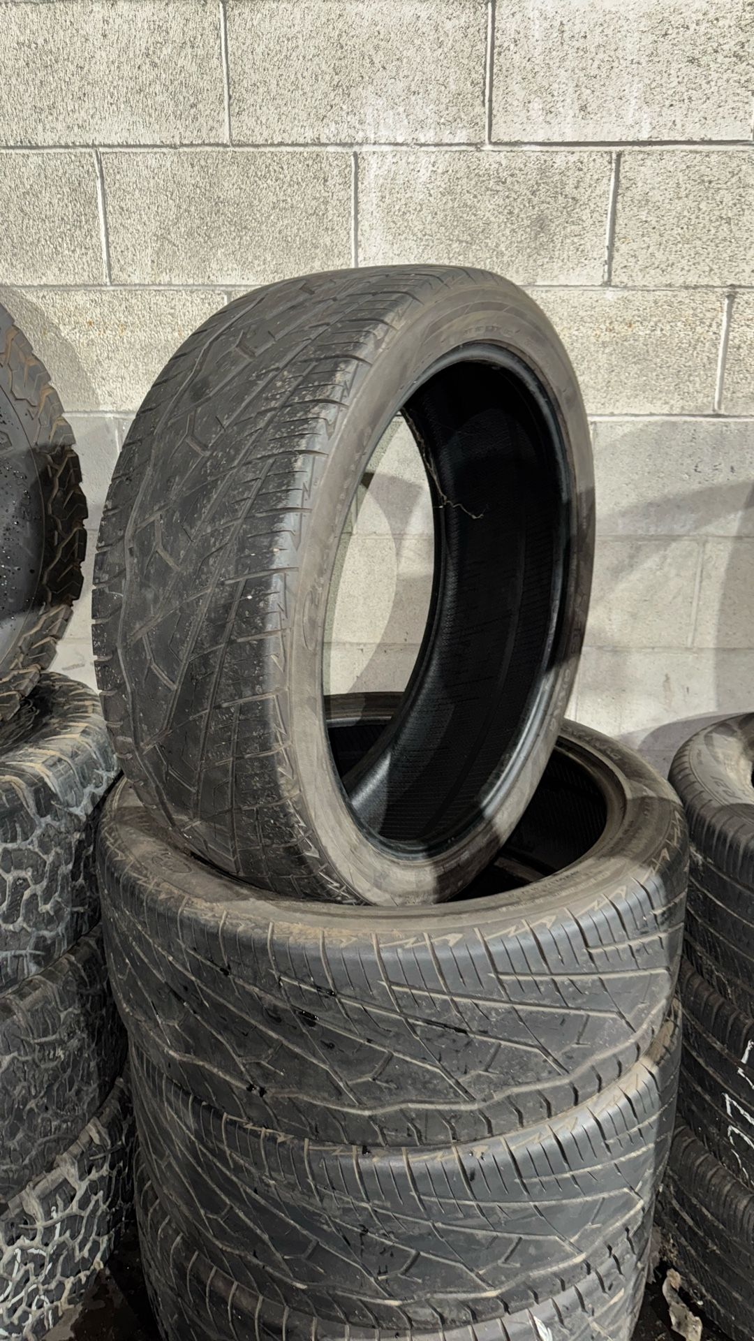 4 Used Tires 285 40 24 Giovanna