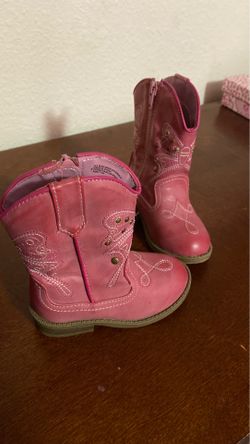 Girls boots