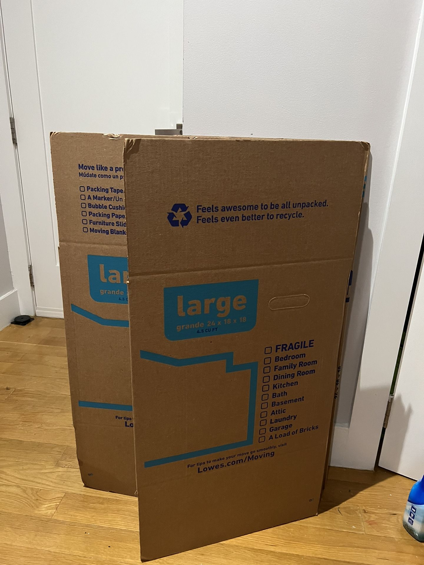 1 Medium and 5 Large Cardboard Moving Boxes