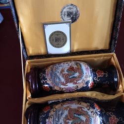 Vintage Yi Lin Dragon Vases In Box 8" Tall