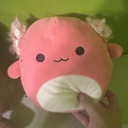 Squishmallows 7-inch Archie the Pink Axolotl plush toy stuffed animal