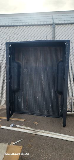 Nissan pickup oem bedliner