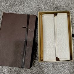 Louis Vuitton Cuir Suhali cream long wallet