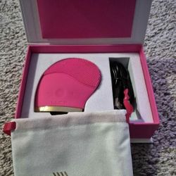 Luce Facial Cleansing Anti Aging Device 