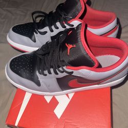 Air Jordan 1 Low Cement Fire 