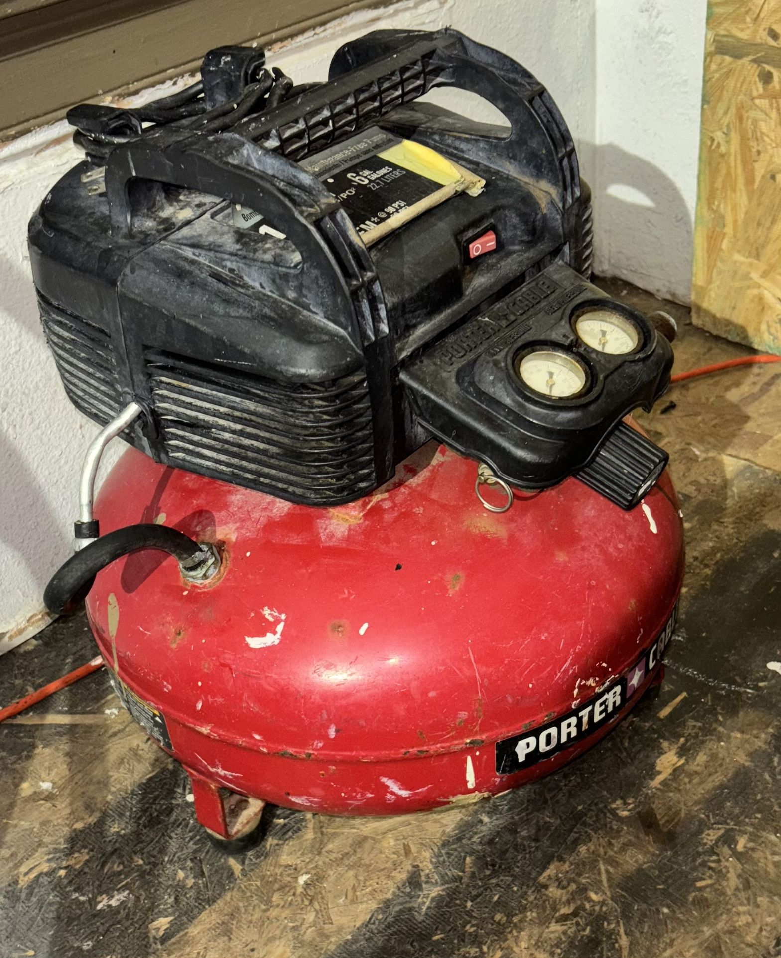 Porter-Cable 6-gallon pancake air compressor