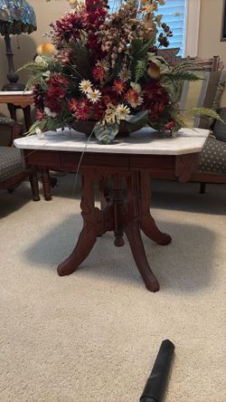 1(contact info removed) Eastlake Parlor Set