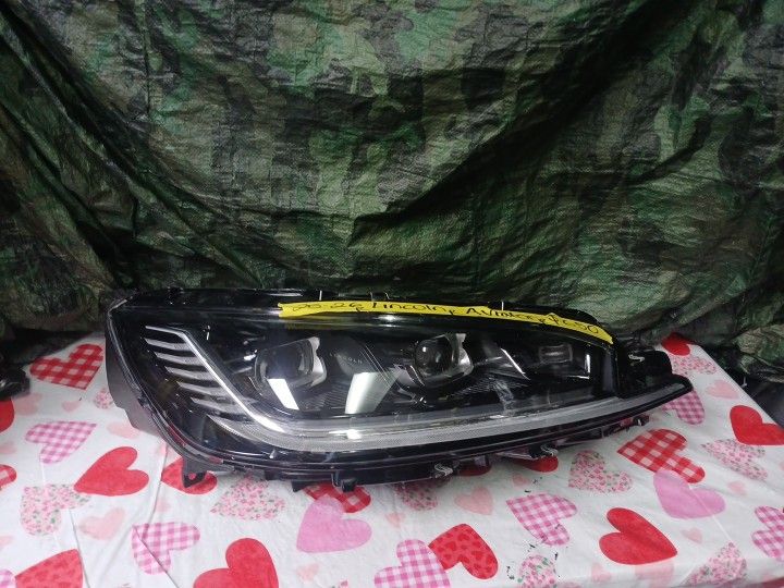 2025-26 Lincoln Aviator Right Headlight