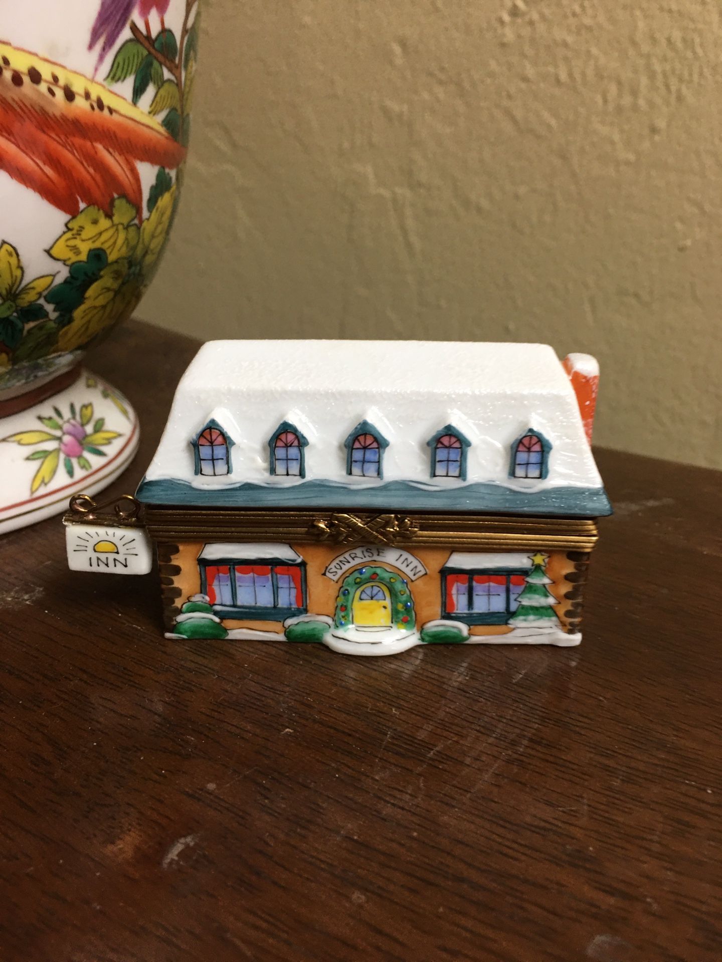Vtg Limoges Peint Main M P Snow Sunrise Inn Trinket Box