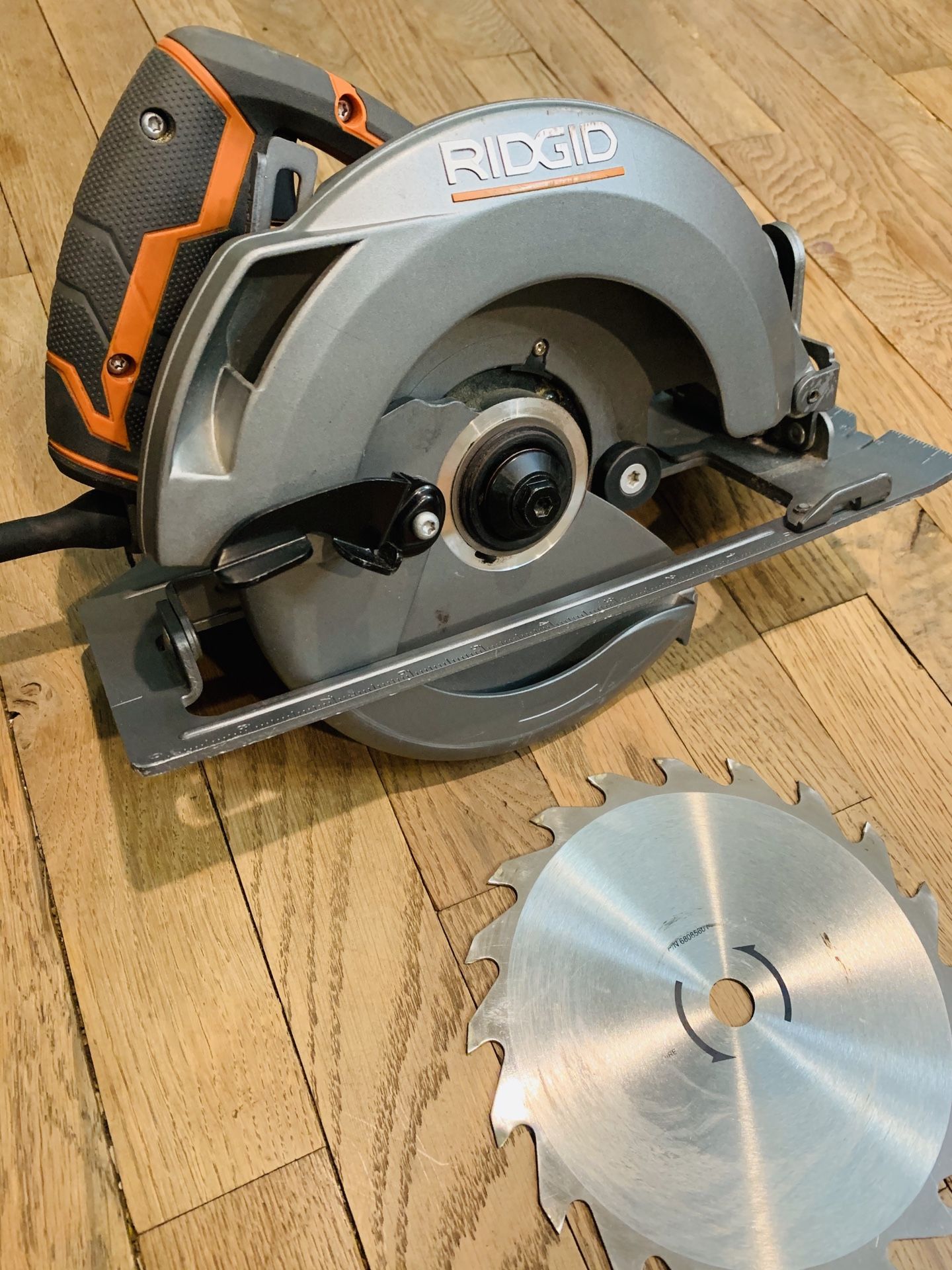 Ridgid 15 amp Circular Saw