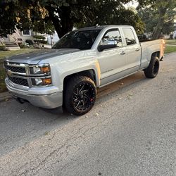 2015 Chevy Pick Up For Sale