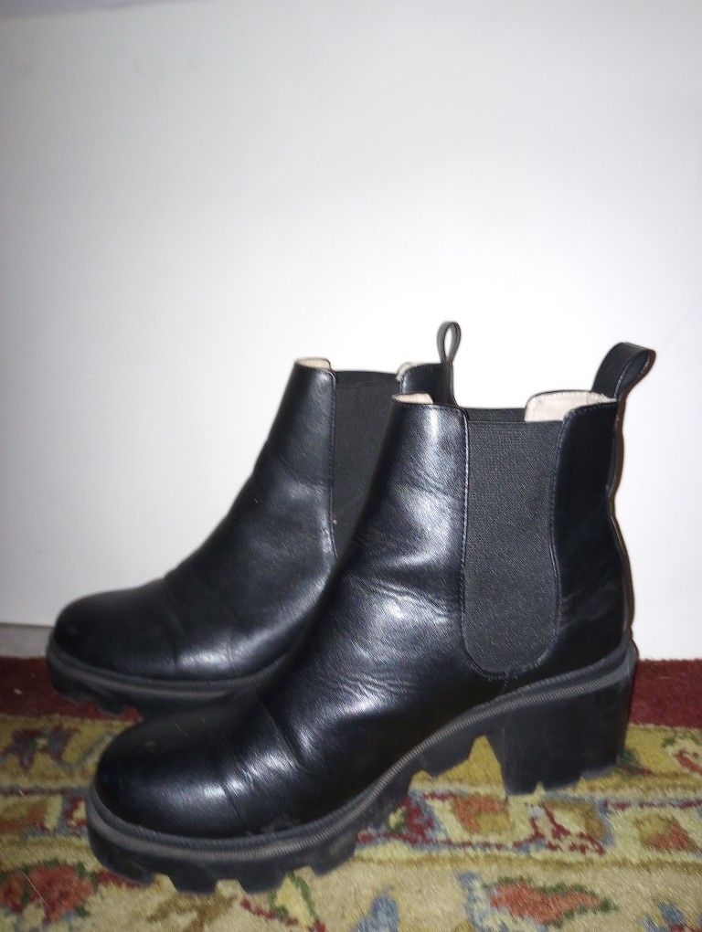 STEVE MADDEN KAT Boots