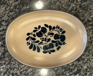 Pfaltzgraff Folk Art Tan and Blue Serveware Oval Platter 14”