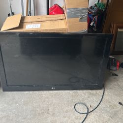 55 inch LG Wall 