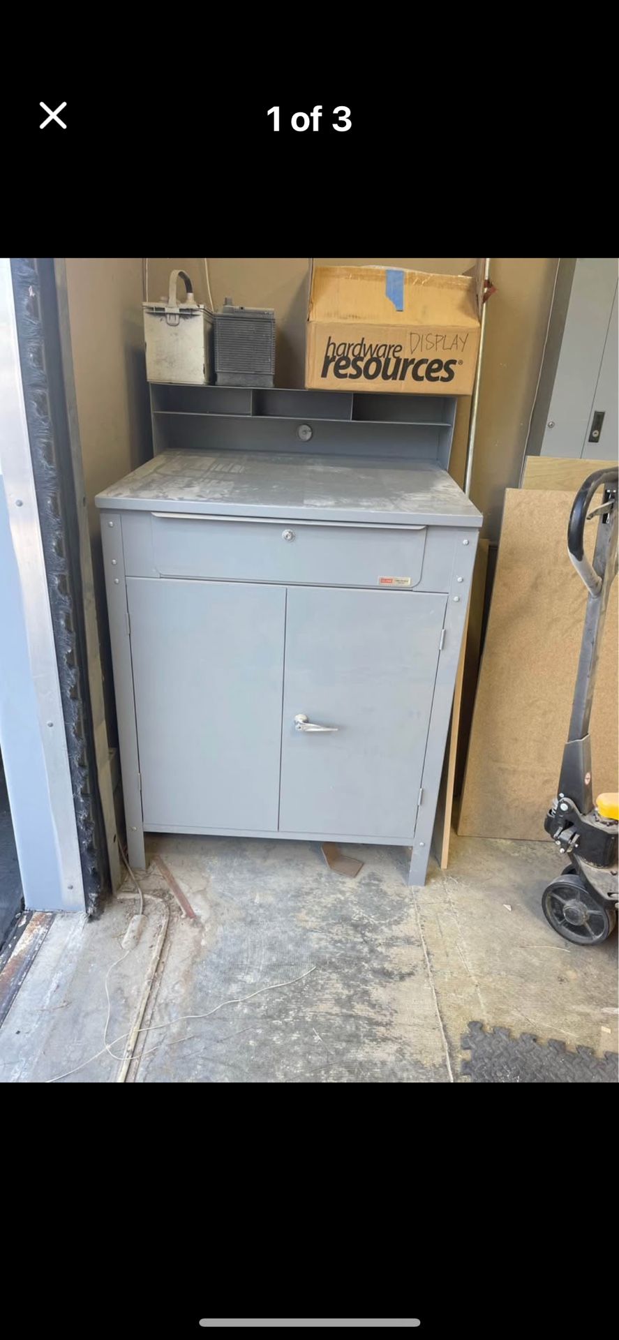 Shop Cabinet With Table/desk Top
