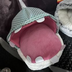 Small Dog Or Cat Bed 