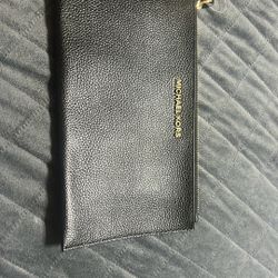 New Micheal Kors Wallet 