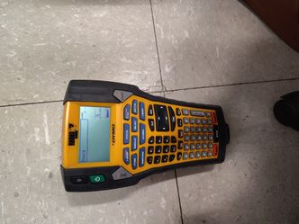 Rhino 6000 label maker