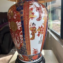 Vintage Porcelain Chinese Lamp 