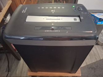 Paper shredder