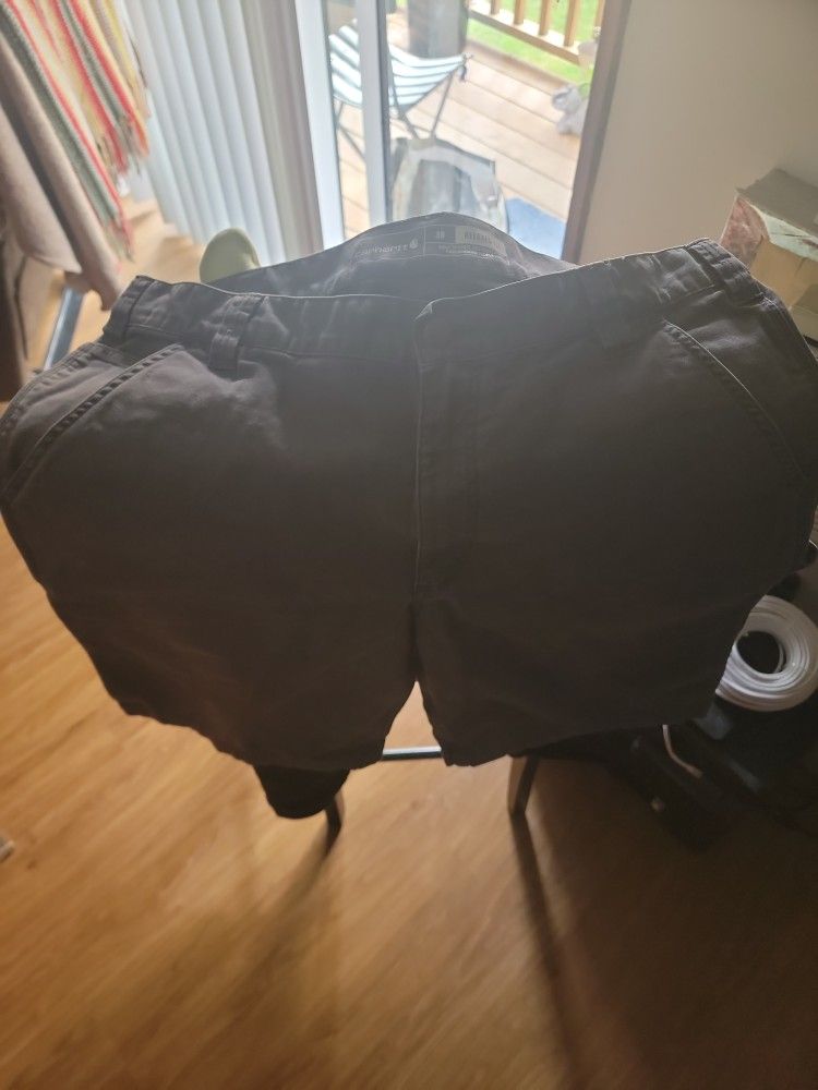 Mens 38 Carheart Shorts