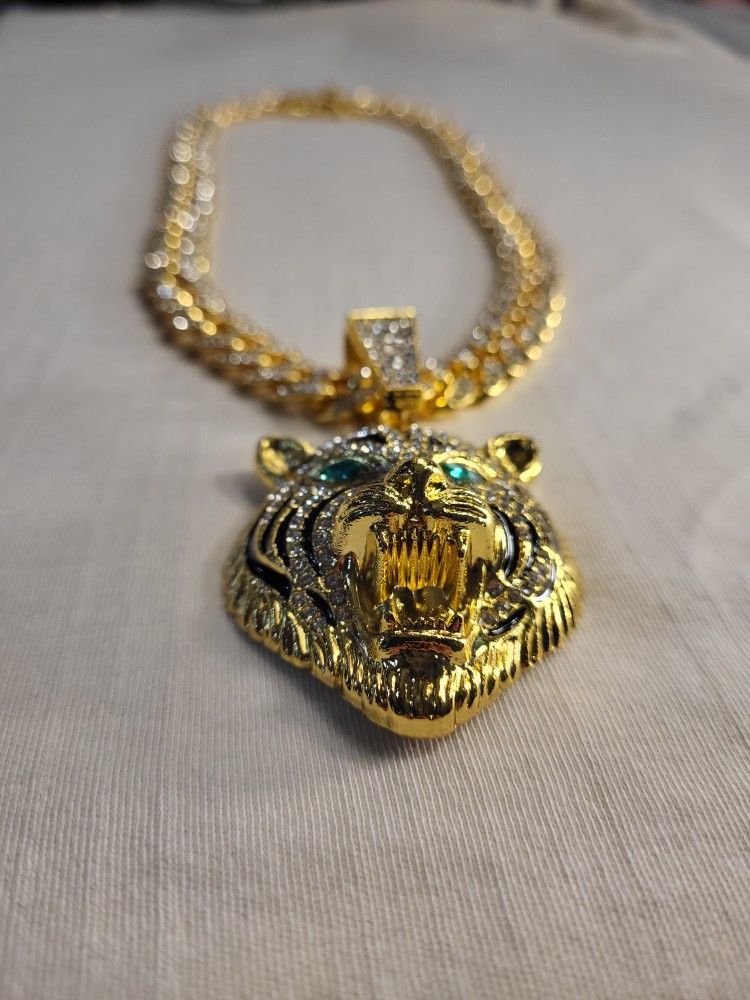 Tiger Pendant Necklace